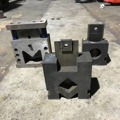 沖斷模具 無(wú)毛刺方管切斷模具 佛山億盈現(xiàn)貨沖孔機(jī)模具