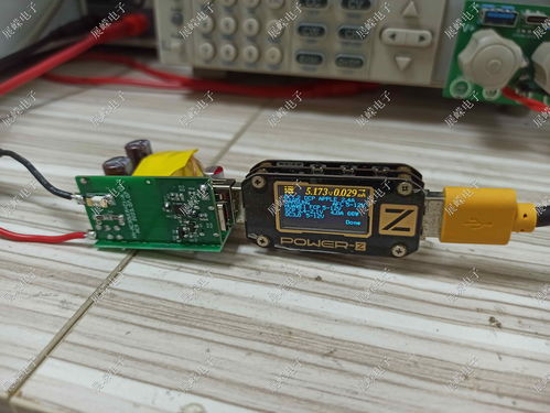 展嶸充電站深度測評 CoolMOS技術賦能，低耗高效PD 30W快充方案引領集中式快充新體驗